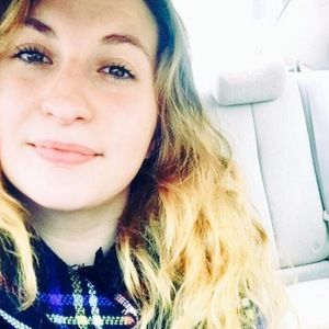 Meet your Posher, Brenna